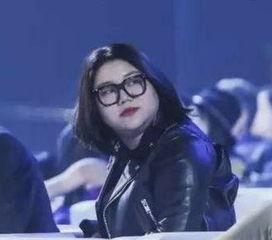 娱乐吃瓜王七七是谁