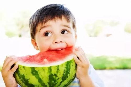 娱乐吃瓜酱弟弟吃剩饭,揭秘“酱弟弟”吃剩饭背后的故事